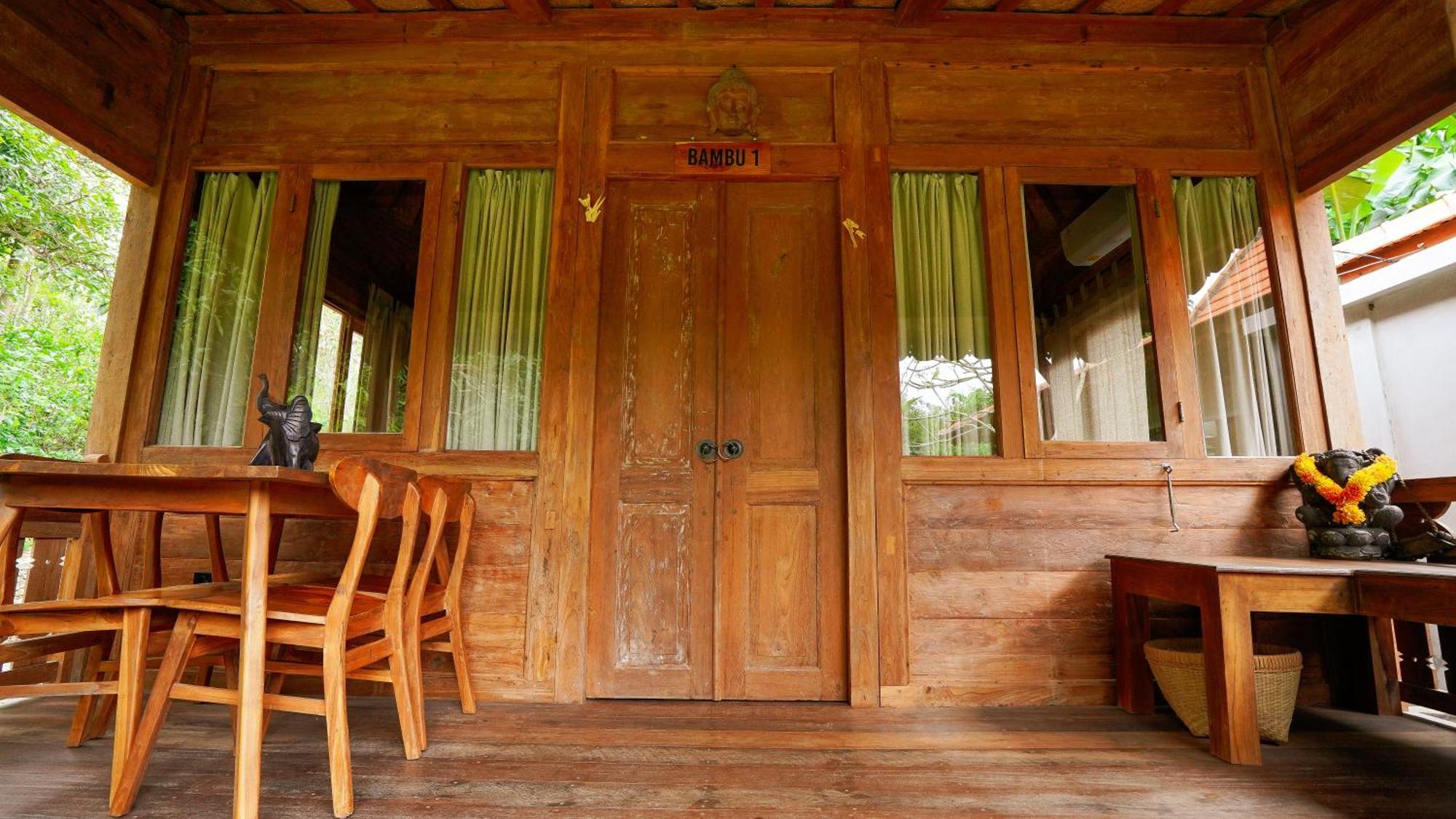 Hotel Rumah Bambu Gladek Satu à Uluwatu Extérieur photo